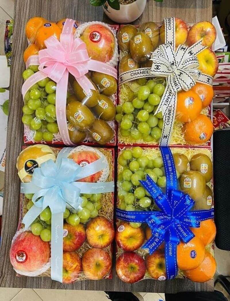 Hộp quà trái cây là lựa chọn phù hợp.