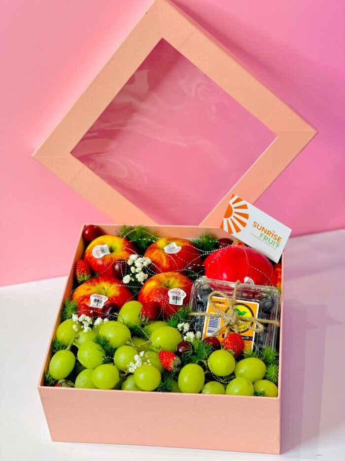 Mẫu hộp hoa quả quà tặng tại Sunrise Fruits được đóng gói chỉnh chu