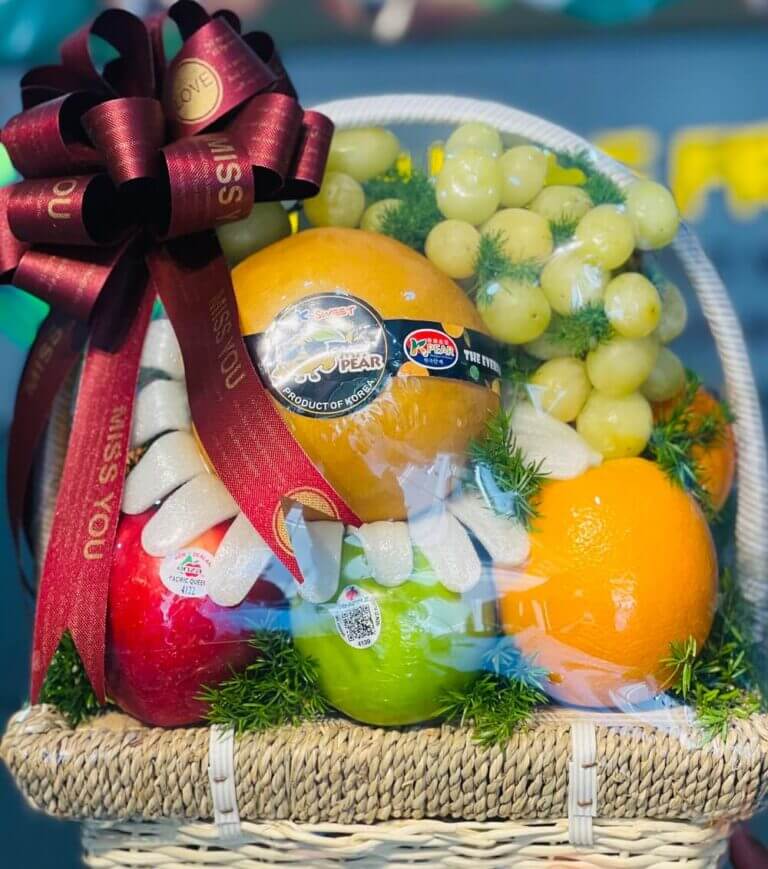 Giỏ quà trái cây được xem là một món quà khá được ưa chuộng trong những dịp đặc biệt
