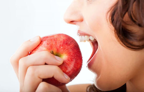 Nên ăn táo khi bệnh