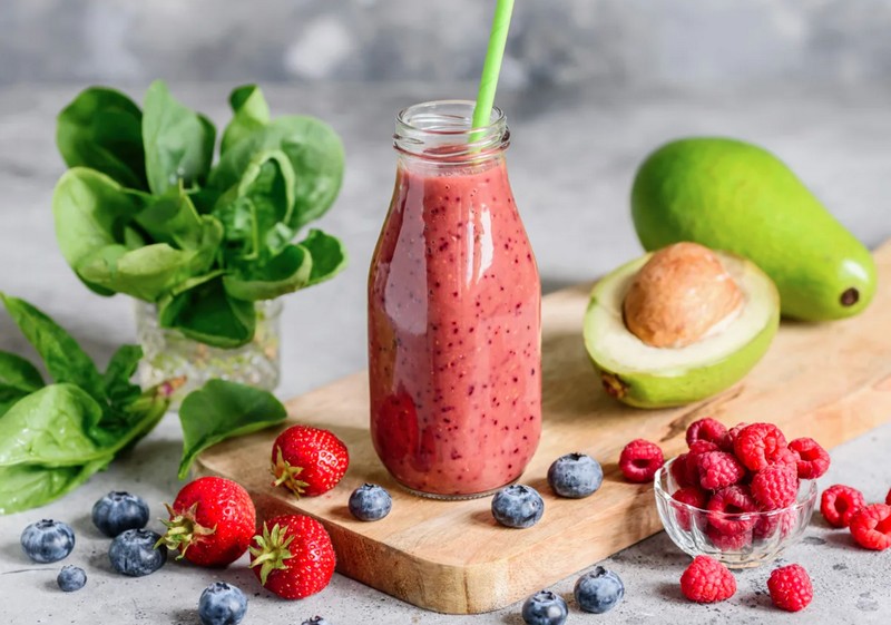 Smoothie dâu tây giúp bổ sung chất chống oxy hóa, tăng cường sức đề kháng