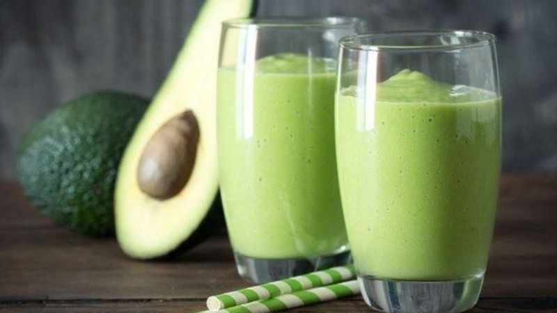 Sinh tố dứa và sữa chua