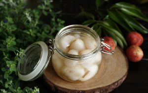 Cách làm vải thiều ngâm đường đơn giản tại nhà