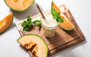 Bí quyết thực hiện làm sữa chua dưa lưới thành công