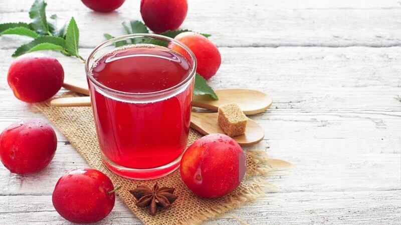 Nước ép mận hậu với vị thanh mát, giải nhiệt hiệu quả