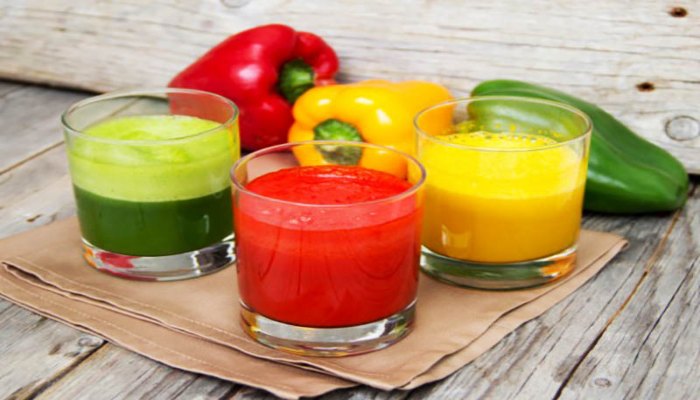 Nước ép từ ớt chuông, rau bina và táo xanh là lựa chọn lý tưởng